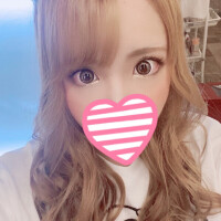 前職、AV女優。