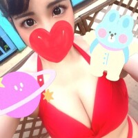 前職、AV女優。