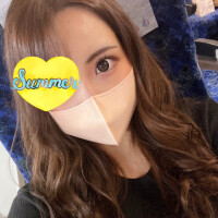 前職、AV女優。