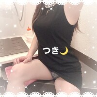 つき