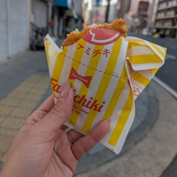 ファミチキ、鼻から出てきた件