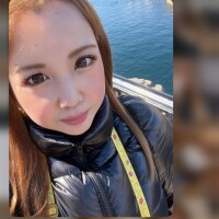髪色。