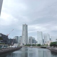 走る人が🏃‍♀️つき🌙