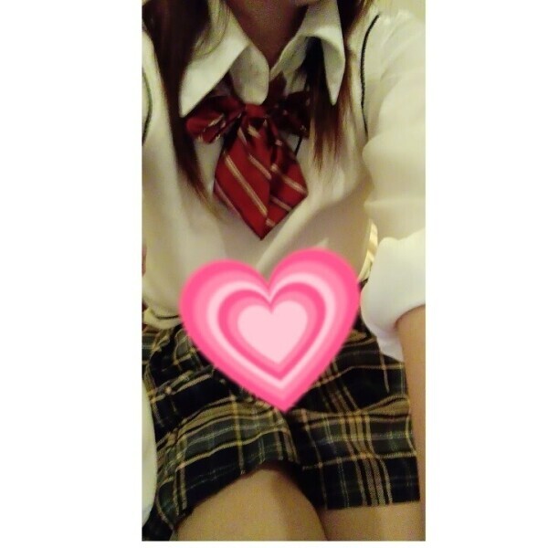 制服の下は…