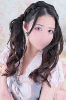 黒髪ロングのスレンダー清楚美女【霜月】さんの紹介です♪