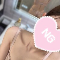 倉持さとみ