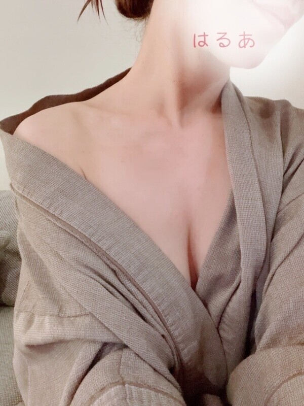 本日出勤です🐰