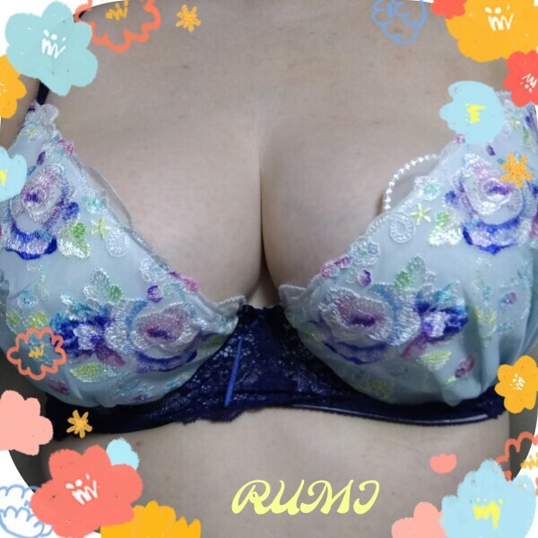 完熟ばなな川崎店  るみです