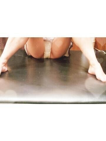 お股濡れてます。。