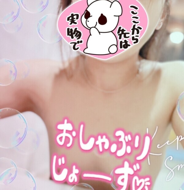 お昼のお仕事中です