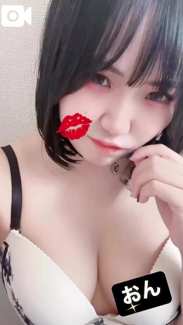髪切った✂️