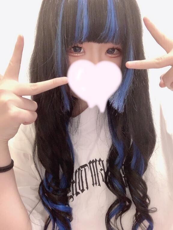 🩵おま○こにバイブ挿れて両穴セ○クス♡🍓