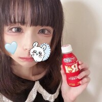 つきな
