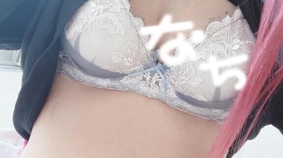 (/// ^///)