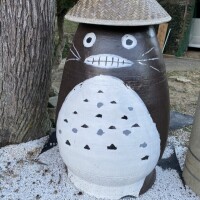 隣りの
