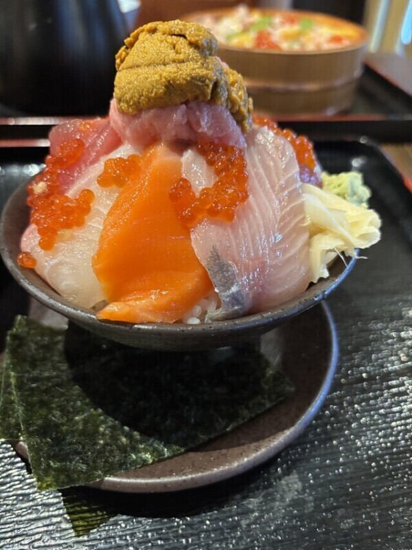 インバウン丼