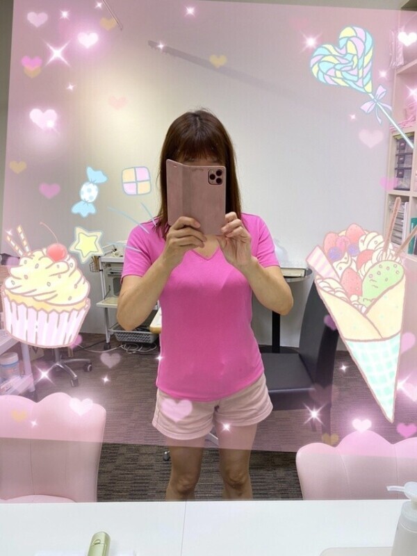 ピンク