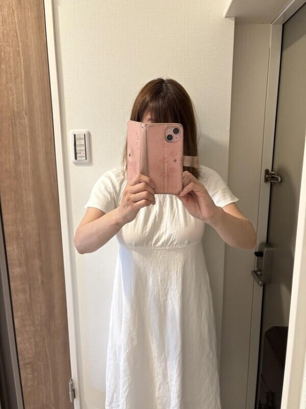 白ワンピ