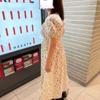 KITTEの前で