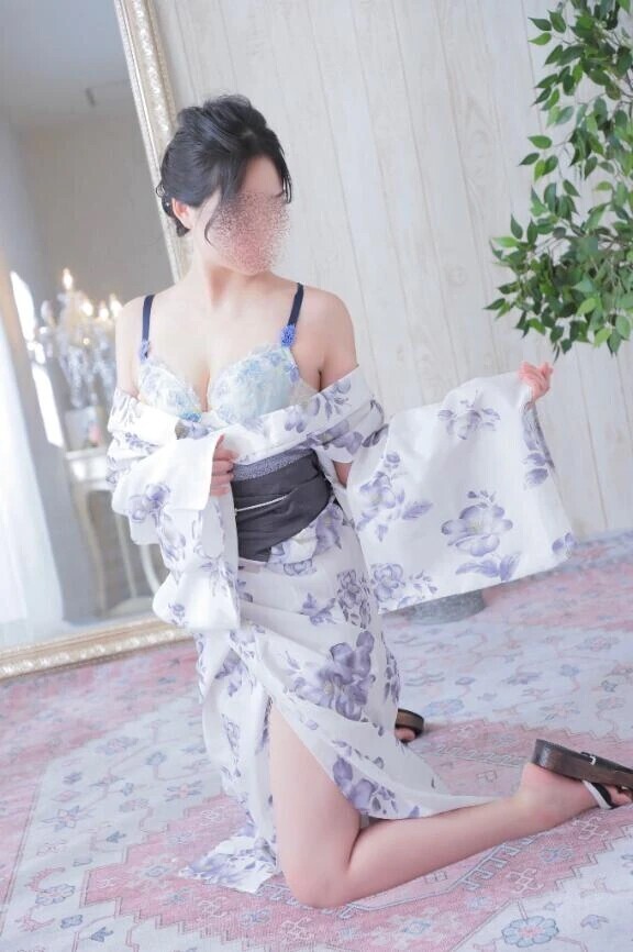岩鏡-いわかがみ-