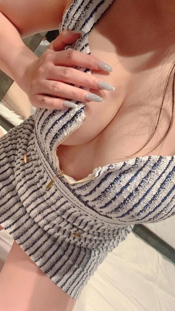 ｼｭﾊﾞｯ=͟͟͞͞( ⊃ᐛ∩)