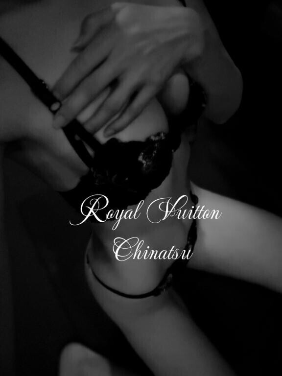 Royal Vuitton Chinatsu