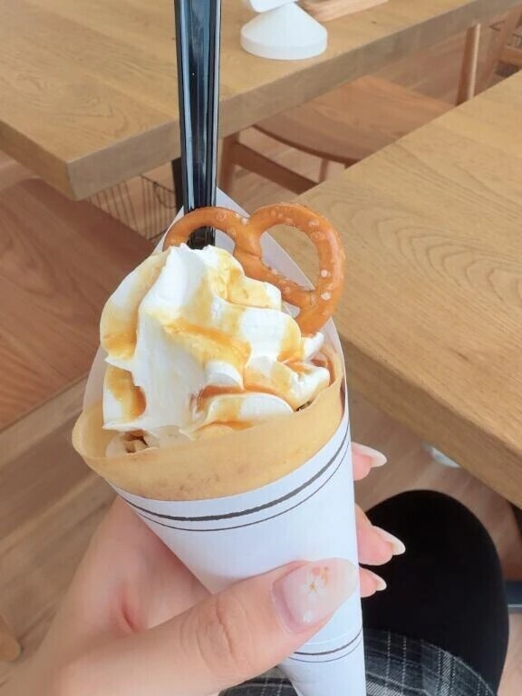 クレープ屋さん行ってきた♡