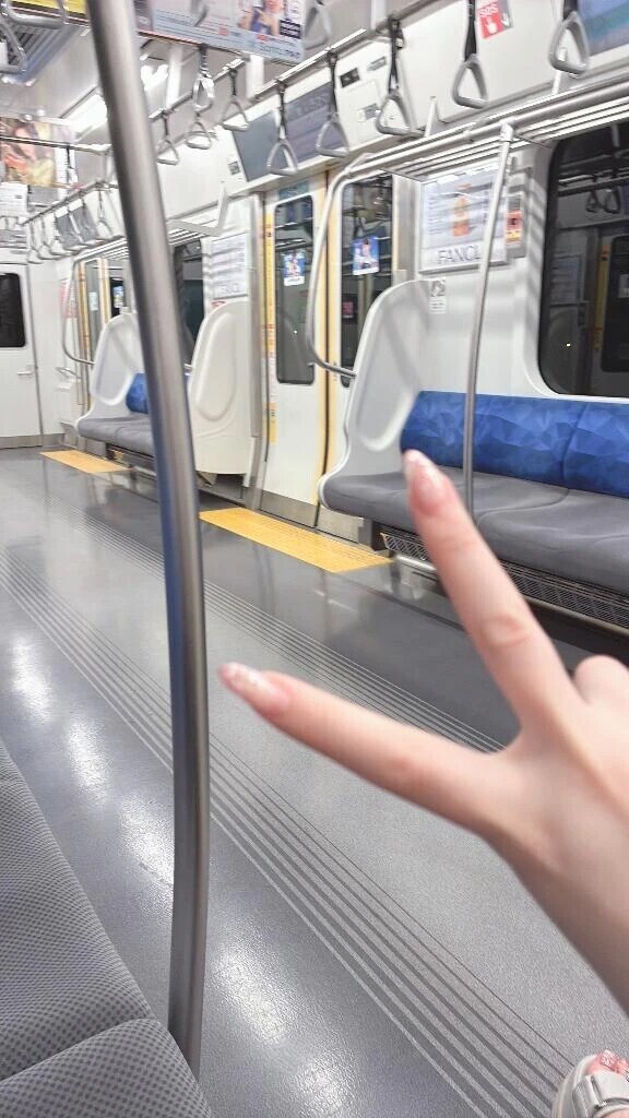 誰もいない……