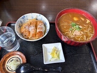 こんなにカツ丼を欲するのはなにか栄養素がたりないのかもしれない