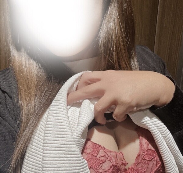 なんで…