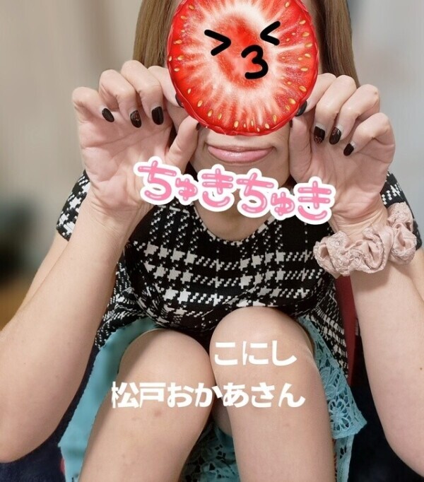 小西…ハンバーグを食す😋