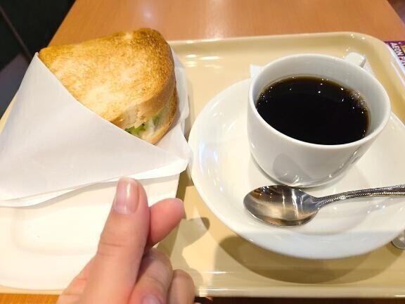 雨ですねぇぇええ