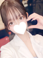 ５月１０日(土) AM９時 新人【さな】さん入店♪