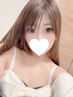 ７月１３日(日) AM９時 新人【ゆのん】さん入店♪