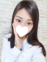 １１月１２日(水) AM９時 新人【ちはる】さん入店♪