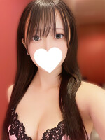 １１月１５日(土) PM１２時 新人【あいな】さん入店♪