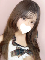 １１月１７日(月) PM１７時 新人【あず】さん入店♪