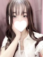 １１月１９日(水) PM１６時 新人【なゆ】さん入店♪