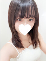 １１月２５日(火) PM１２時 新人【ことは】さん入店♪