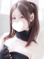 １２月２日(火) PM１２時 新人【りいさ】さん入店♪