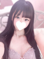 ２月１６日(月) AM９時 新人【いろは】さん入店♪