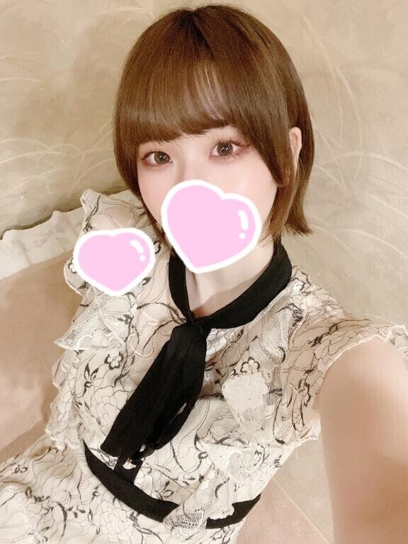 口移しされて勃ってる変態