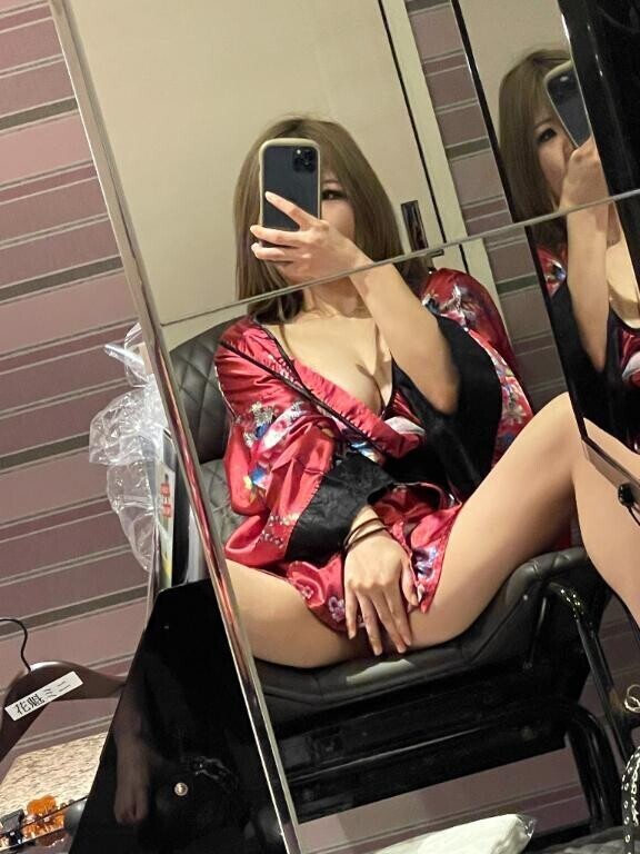 ギャルが横にいて落ち着いてられるものか!