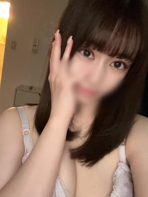 上目遣いで悩殺◯◯◯