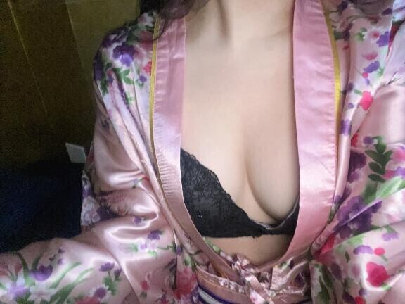 かわいいあの子はTバ?ク履いてるらしい?