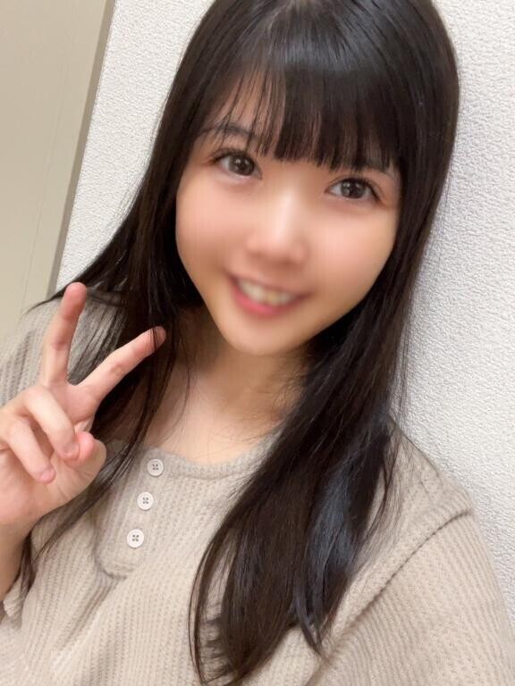 何してる？(´°v°)/