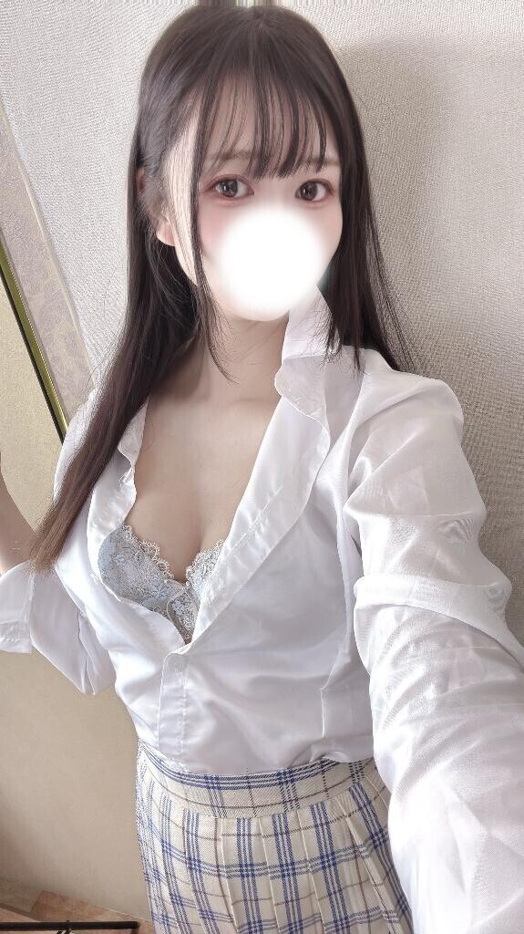 ?????フェザータッチでビクビクする?????