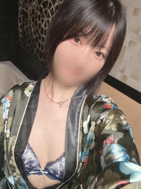 花粉とキスが舞ってます