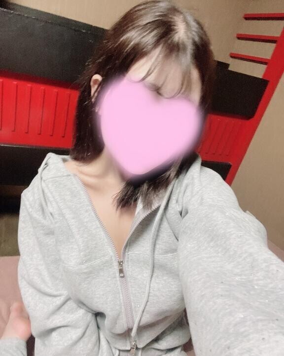 今日出勤短いです！！