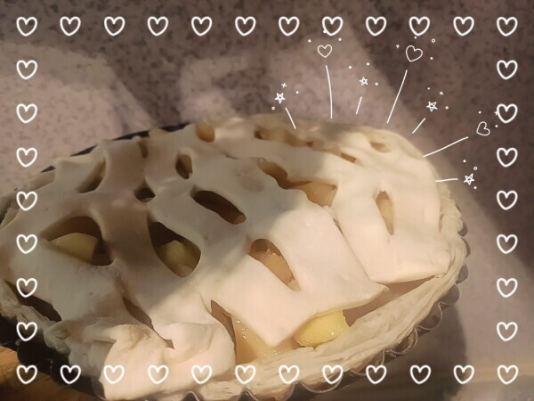 お菓子を作りながら…🍎